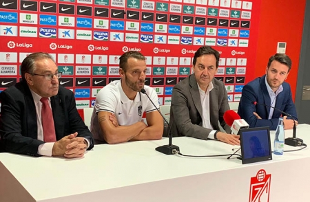 Roberto Soldado en un momento de la rueda de prensa de presentación (JOSÉ VELASCO)