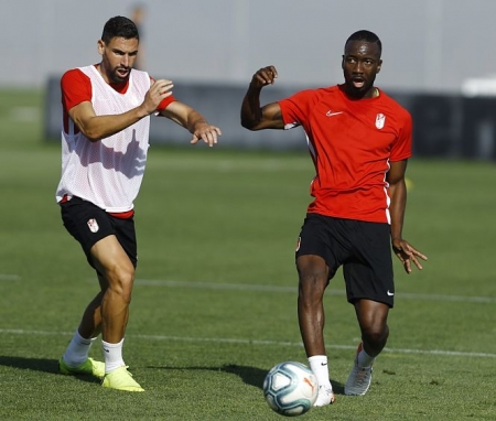 El Granada abrirá los partidos de pretemporada ante el Reading (GRANADA CF) 