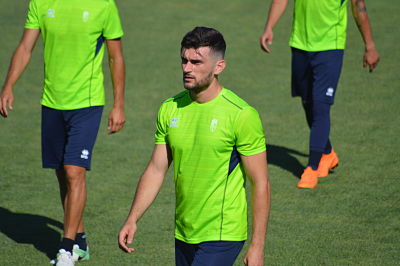 Pablo Vázquez en un entreno del Granada CF
