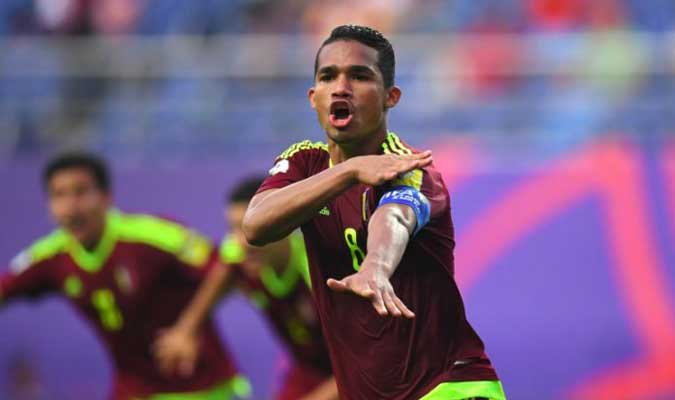 Yangel Herrera con la camisola de la selección de Venezuela.