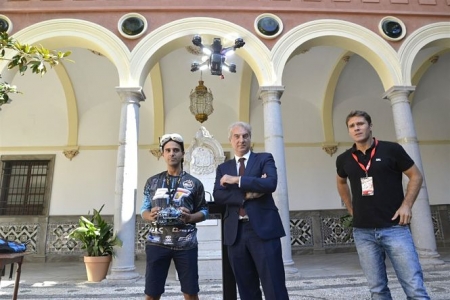 Presentación de la Liga Ibérica de drones (JAVIER ALGARRA / AYTO. GRANADA) Presentación de la Liga Ibérica de drones (JAVIER ALGARRA / AYTO. GRANADA)