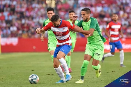 Antonio Puertas hizo el único tanto del partido (JOSÉ M. BALDOMERO)