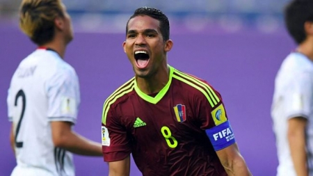 Herrera celebra un tanto con Venezuela Herrera celebra un tanto con Venezuela