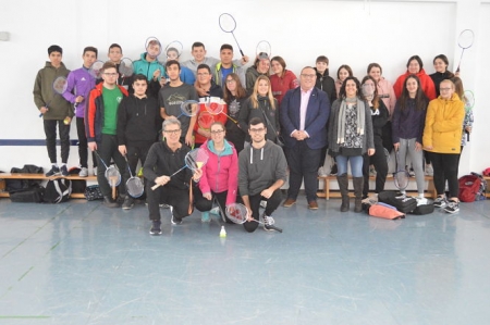 Participantes en el Circuito Provincial de Badminton (DIPUTACIÓN) Participantes en el Circuito Provincial de Badminton (DIPUTACIÓN)