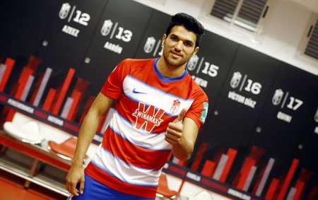 Antoñín el día de su presentación (GRANADA CF)