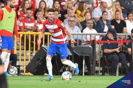 Carlos Neva, el día de su debut ante el FC Barcelona (GRJ)