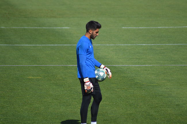 Rui Silva se aleja de Los Carmenes (GRJ)