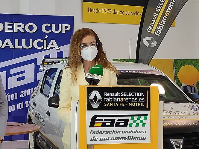 La Delegada de Deportes en la presentación del equipo de Rally (JUNTA) 