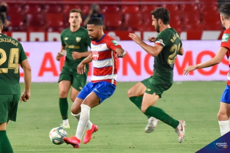 El duelo se jugará finalmente el sábado (JOSÉ M. BALDOMERO) El duelo se jugará finalmente el sábado (JOSÉ M. BALDOMERO)