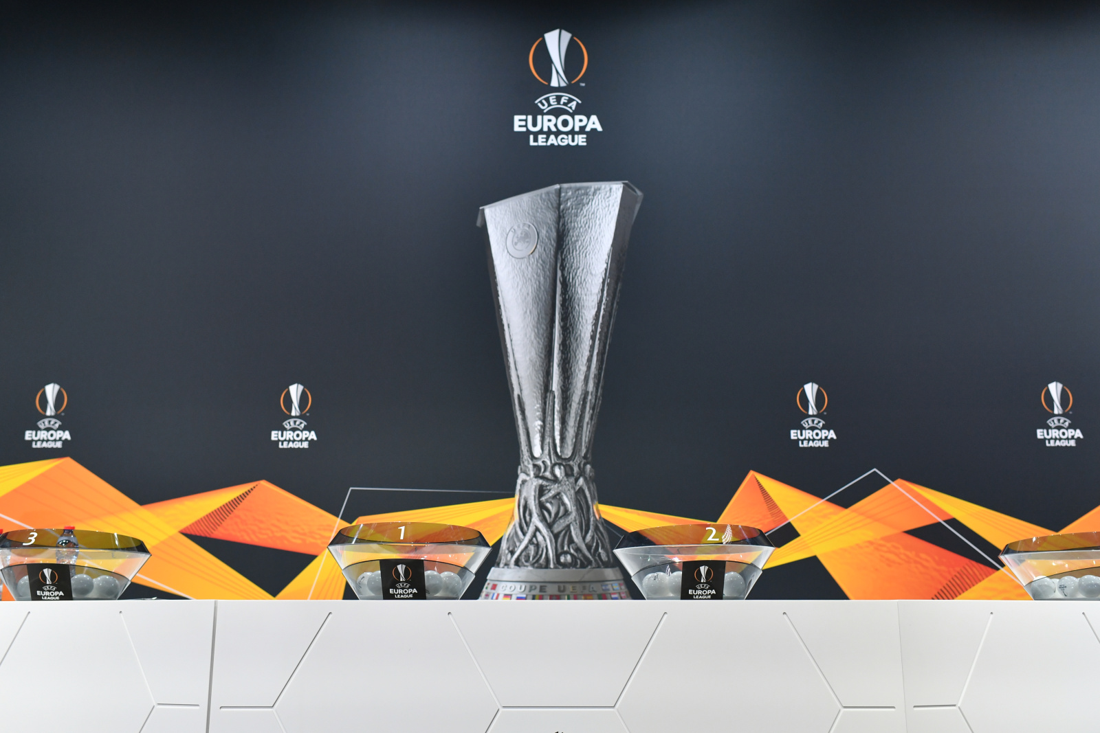 PSV Eindhoven, PAOK Salónica y Omonia Nicosia serán los rivales del Granada en el grupo E (GCF)