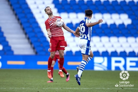 Roberto Soldado, en un lance del encuentro ante la Real Sociedad (LALIGA) Roberto Soldado, en un lance del encuentro ante la Real Sociedad (LALIGA)