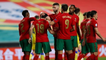 Domingos Duarte celebra junto a sus compañeros el primer tanto de Portugal ante Andorra (FPF) Domingos Duarte celebra junto a sus compañeros el primer tanto de Portugal ante Andorra (FPF)