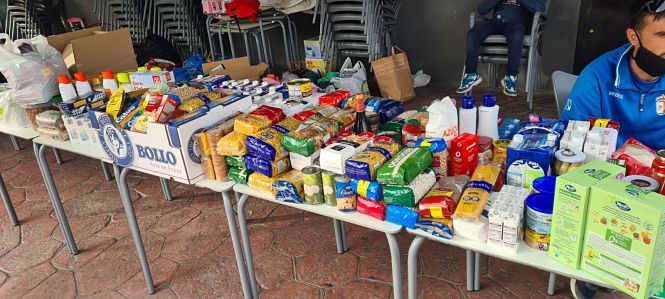 Imagen de los alimentos recogidos (AYTO. VEGAS DEL GENIL) 