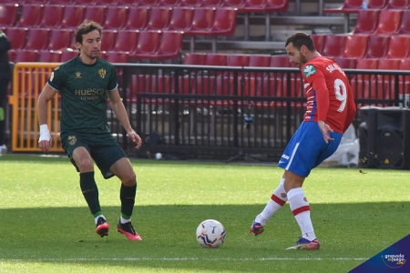 Roberto Soldado, durante un lance del encuentro (JOSÉ M. BALDOMERO)