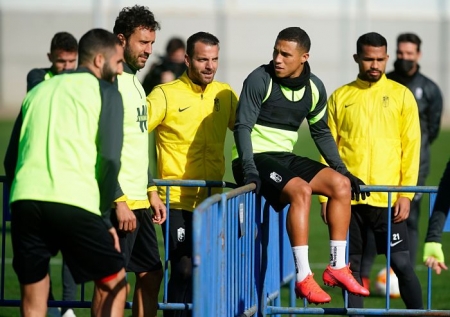 El Granada ya ha comenzado a preparar otra exigente semana (PEPE VILLOSLADA / GCF) El Granada ya ha comenzado a preparar otra exigente semana (PEPE VILLOSLADA / GCF)