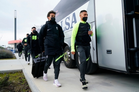 El Granada CF ha partido esta mañana hacia tierras castellonenses (PEPE VILLOSLADA / GCF)