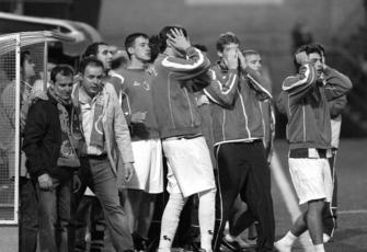 Los jugadores del Granada Atlético se lamentan durante aquel encuentro de 2008 en Navalcarnero (GRANADA HOY)