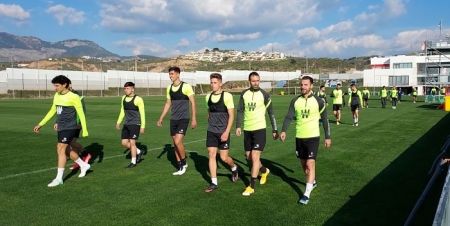 El Granada se ejercitó esta tarde en la Ciudad Deportiva (FRAN CALVO) El Granada se ejercitó esta tarde en la Ciudad Deportiva (FRAN CALVO)