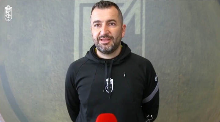 Diego Martínez, entrenador del Granada (GCF TV)