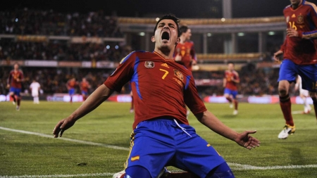 David Villa anotó un doblete en el España - República Checa en 2011 en el `Nuevo Los Cármenes´ (GETTY IMAGES)