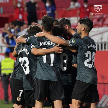 El Rayo Vallecano es el último equipo que ha logrado el ascenso a Primera (RAYO VALLECANO) El Rayo Vallecano es el último equipo que ha logrado el ascenso a Primera (RAYO VALLECANO)