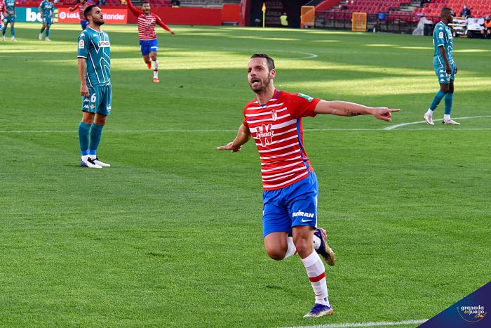Soldado podría estar estudiando una oferta del Levante para recalar en Orriols por dos años (JOSÉ M. BALDOMERO)