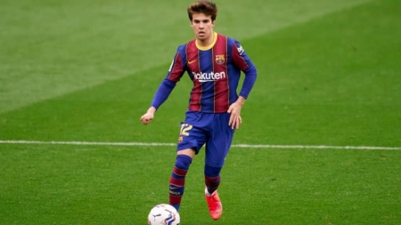 Riqui Puig, durante un partido con el Barcelona la pasada temporada (GETTY IMAGES) Riqui Puig, durante un partido con el Barcelona la pasada temporada (GETTY IMAGES)