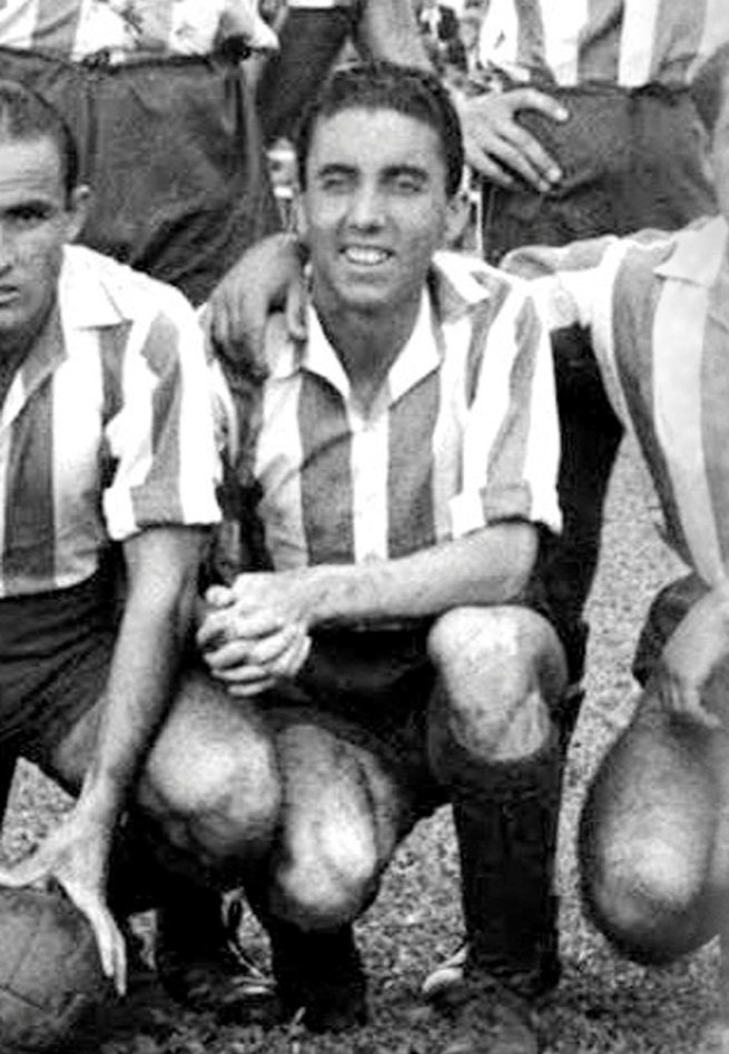 Trompi ha sido elegido como el mejor jugador del Granada en Primera División tras una votación realizada por LaLiga