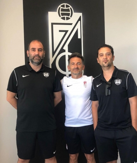 Granada CF y CF Reino de Granada han firmado un convenio de colaboración para potencia el fútbol formativo de ambos clubes (CF REINO DE GRANADA)