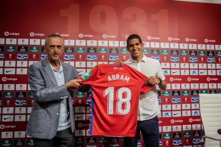 Luis Abram ha sido el último fichaje inscrito por el Granada CF en LaLiga (JOSÉ VELASCO / GRJ) Luis Abram ha sido el último fichaje inscrito por el Granada CF en LaLiga (JOSÉ VELASCO / GRJ)