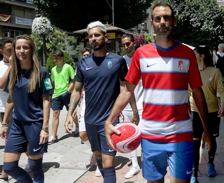 El Granada presentará su segunda y tercera equipación de esta temporada la semana que viene (GRJ) El Granada presentará su segunda y tercera equipación de esta temporada la semana que viene (GRJ)