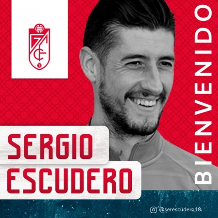 Sergio Escudero firma con el Granada CF hasta 2022 (GCF) Sergio Escudero firma con el Granada CF hasta 2022 (GCF)