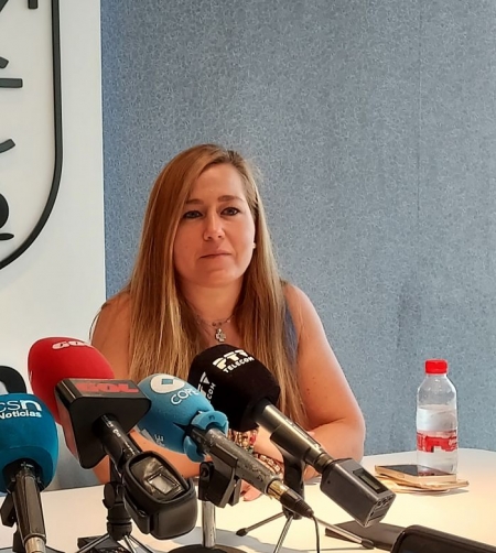 Patricia Rodríguez, durante la reunión con los medios de comunicación esta mañana en el `Nuevo Los Cármenes` (FRAN CALVO) Patricia Rodríguez, durante la reunión con los medios de comunicación esta mañana en el `Nuevo Los Cármenes` (FRAN CALVO)