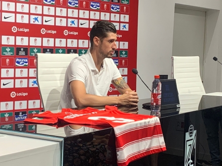 Sergio Escudero habló para los medios oficiales del Granada (JOSÉ VELASCO / GRJ) Sergio Escudero habló para los medios oficiales del Granada (JOSÉ VELASCO / GRJ)