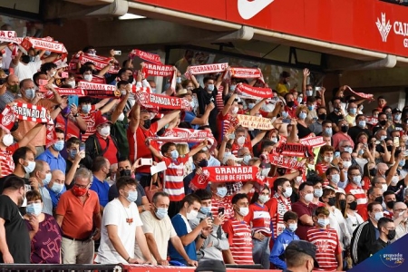 10.362 abonados podrán acceder al Granada - Real Sociedad de este jueves (JOSÉ M. BALDOMERO) 10.362 abonados podrán acceder al Granada - Real Sociedad de este jueves (JOSÉ M. BALDOMERO)