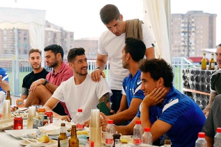 Imagen del almuerzo del Granada CF hoy en la Ciudad Deportiva (GCF) Imagen del almuerzo del Granada CF hoy en la Ciudad Deportiva (GCF)