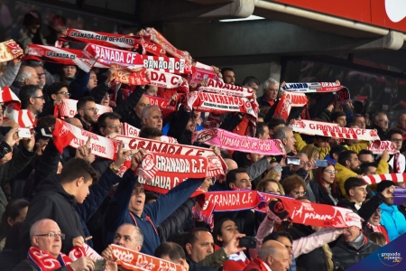 El Granada ya ha sacado a la venta las entradas para el partido del domingo frente al Sevilla (JOSÉ M. BALDOMERO) El Granada ya ha sacado a la venta las entradas para el partido del domingo frente al Sevilla (JOSÉ M. BALDOMERO)