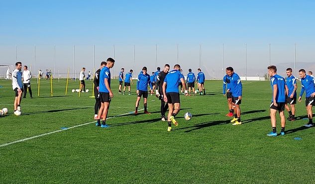 El Granada completará cuatro sesiones para preparar la visita a Osasuna (FRAN CALVO)