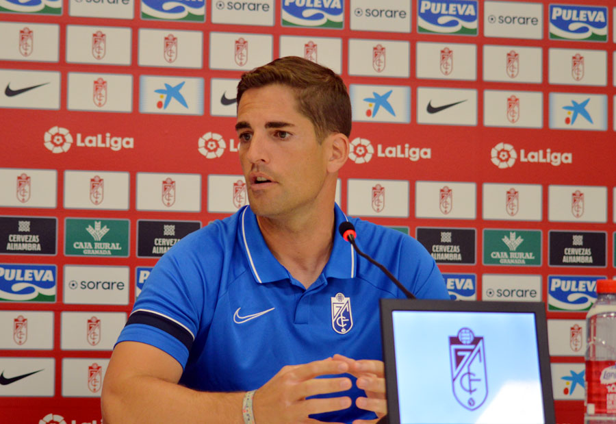 Robert Moreno, entrenador del Granada CF (JAVIER PALMA / GRJ)
