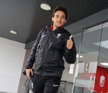 Luis Milla, a la salida de la Ciudad Deportiva rumbo a Valencia (PEPE VILLOSLADA / GCF) Luis Milla, a la salida de la Ciudad Deportiva rumbo a Valencia (PEPE VILLOSLADA / GCF)