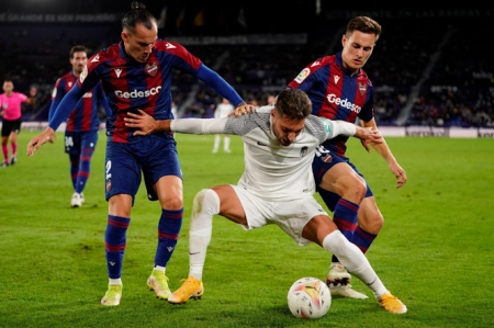 Rochina fue el jugador más destacado del Granada CF (GRANADA CF) Rochina fue el jugador más destacado del Granada CF (GRANADA CF)