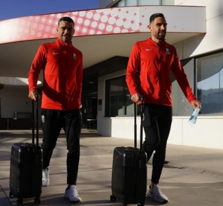 Jorge Molina y Antonio Puertas, a su salida de la Ciudad Deportiva en un desplazamiento anterior (PEPE VILLOSLADA / GCF) Jorge Molina y Antonio Puertas, a su salida de la Ciudad Deportiva en un desplazamiento anterior (PEPE VILLOSLADA / GCF)