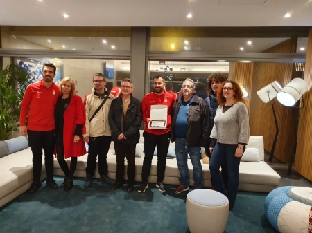 La Peña Granadinista de Barcelona entrega del I Trofeo `Familia de Barcelona` a Diego Martínez (PEÑA GCF BCN)