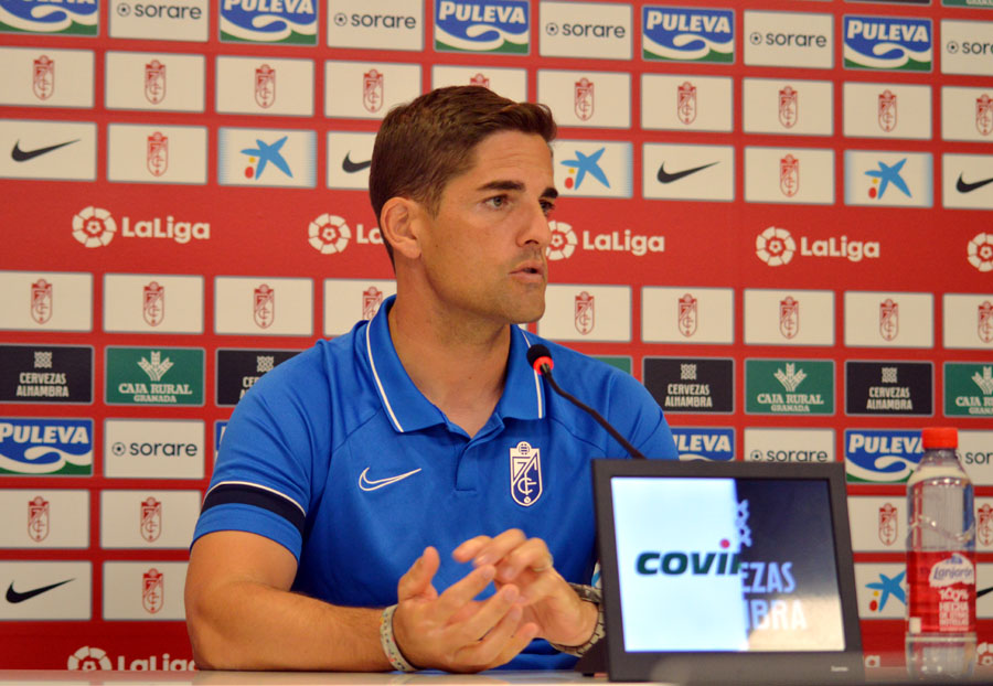 Robert Moreno, entrenador del Granada CF (JAVIER PALMA / GRJ)