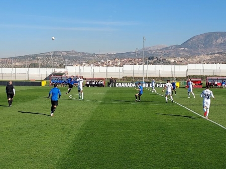El Granada ha completado un partidillo de entrenamiento frente al Recreativo este jueves en la Ciudad Deportiva (FRAN CALVO)