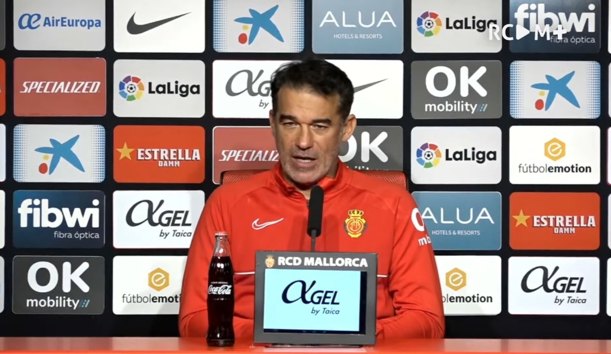 Luis García Plaza, durante la rueda de prensa previa al choque frente al Granada (RCD MALLORCA TV)
