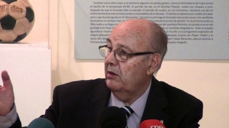 Antonio Lasso, en la exposición del 80 aniversario del Granada CF Antonio Lasso, en la exposición del 80 aniversario del Granada CF
