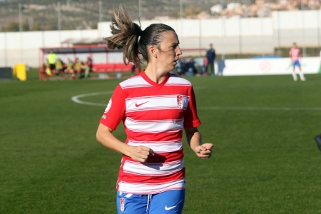 Patricia Mascaró, durante un partido con el Granada Femenino esta temporada (JOSÉ VELASCO / GRJ)
