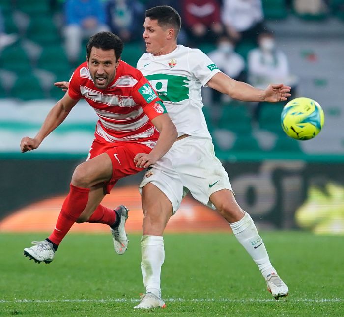 Germán Sánchez, durante el partido ante el Elche en el `Martínez Valero` (PEPE VILLOSLADA / GCF)