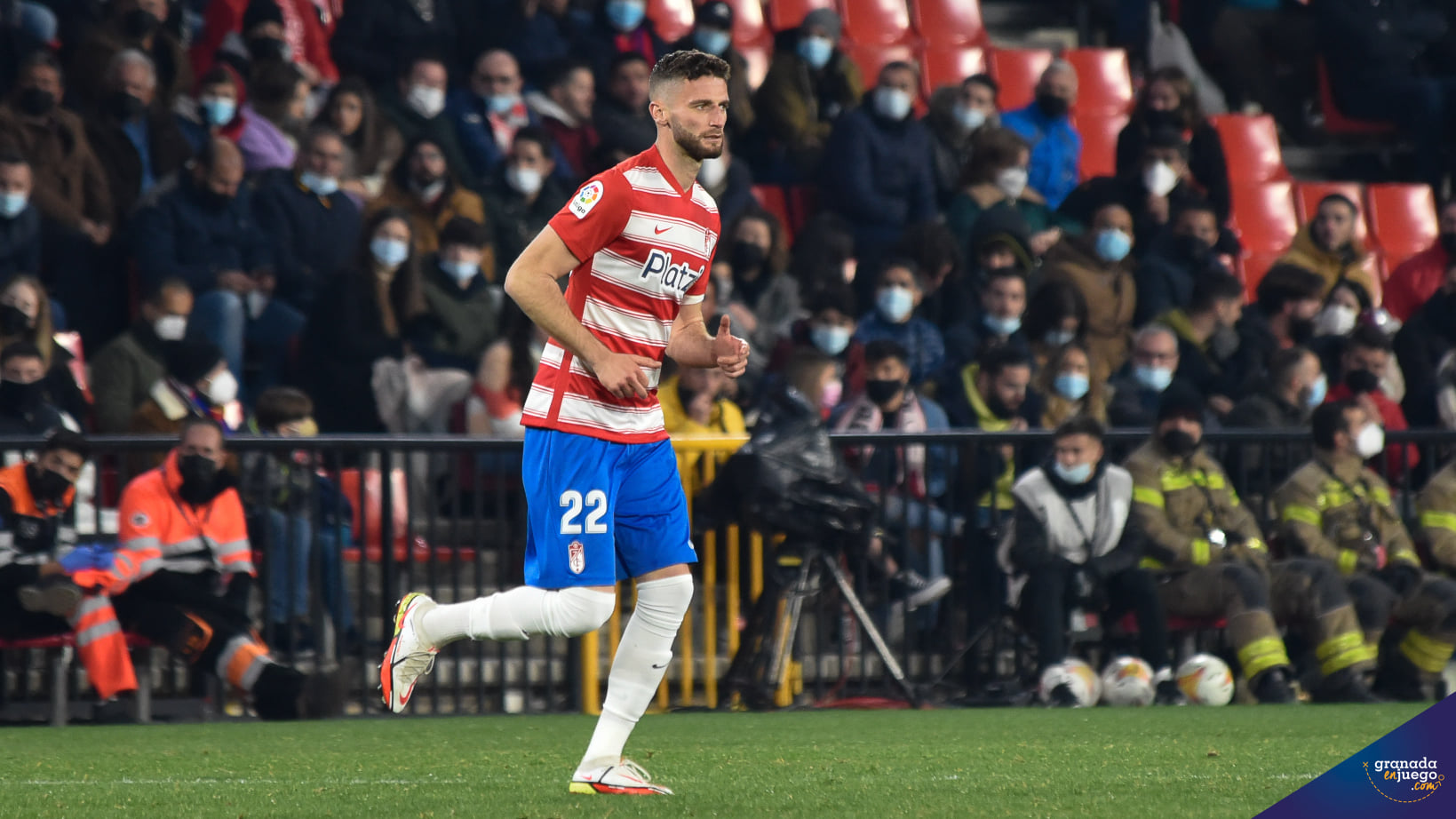 Domingos Duarte retornó a la competición ante el Barça más de tres meses después (JOSÉ M. BALDOMERO)